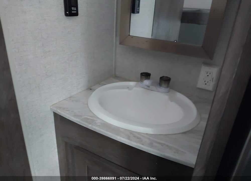 2020 FOREST RIVER RIV VIN: 4X4TWDB22L7365786