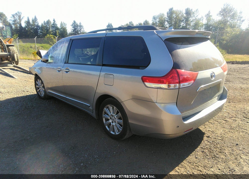 2011 TOYOTA SIENNA LIMITED V6 VIN: 5TDYK3DCXBS157716