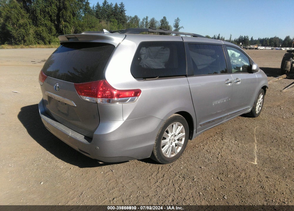 2011 TOYOTA SIENNA LIMITED V6 VIN: 5TDYK3DCXBS157716