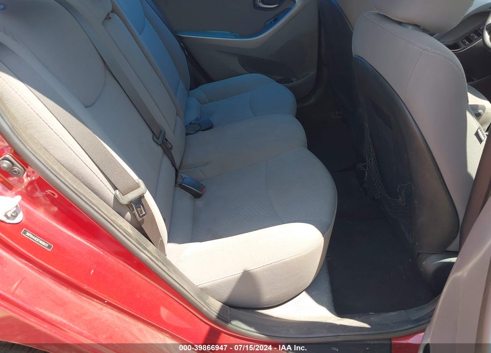 2015 HYUNDAI ELANTRA SE VIN: 5NPDH4AE6FH608421