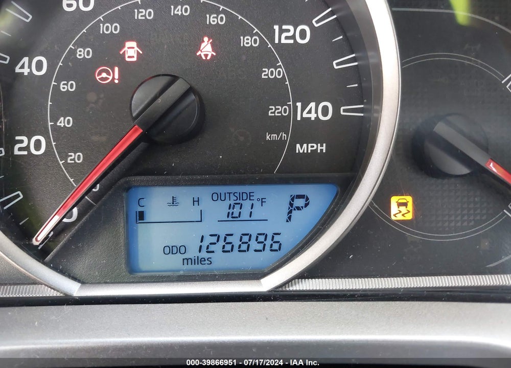 2014 TOYOTA RAV4 VIN: JTMZFREV8E5018786