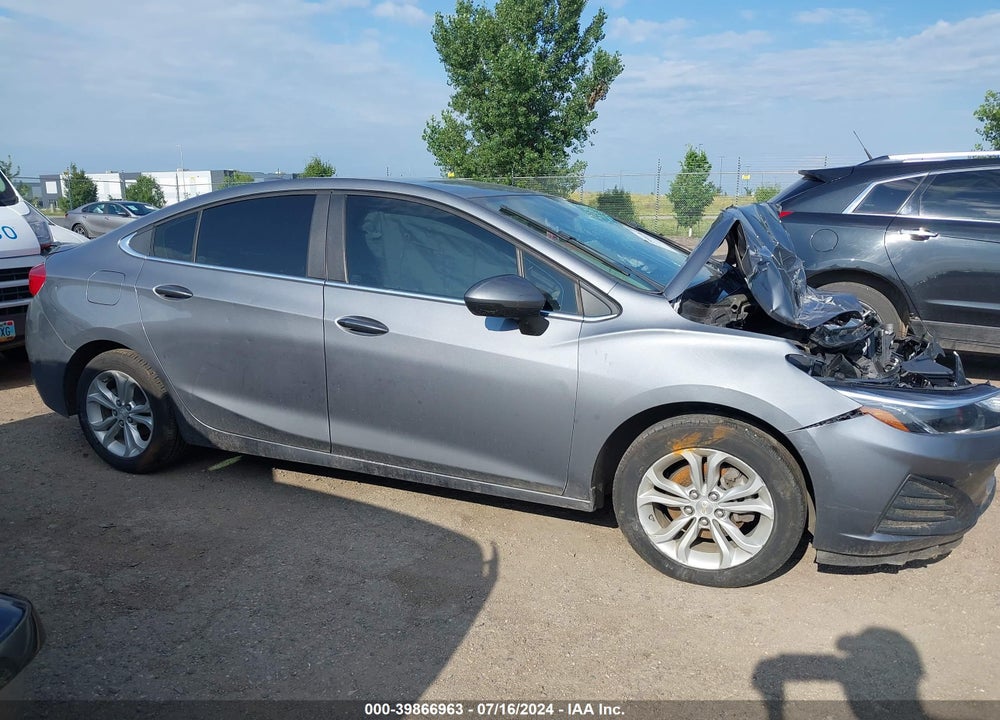 2019 CHEVROLET CRUZE VIN: 1G1BE5SM0K7135456