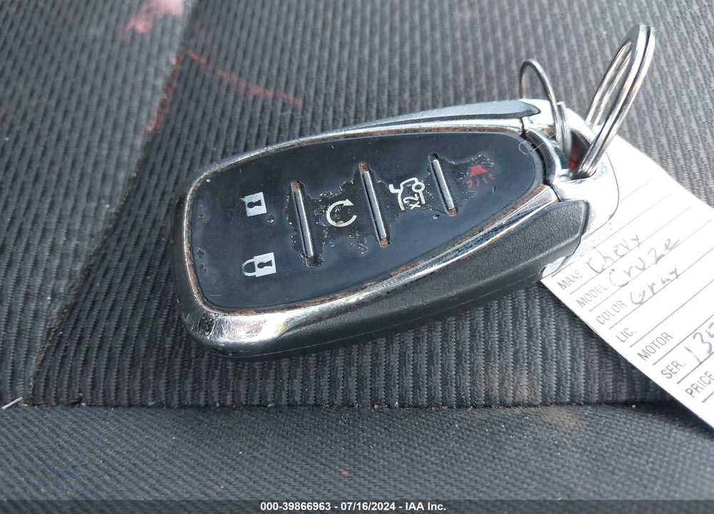 2019 CHEVROLET CRUZE VIN: 1G1BE5SM0K7135456