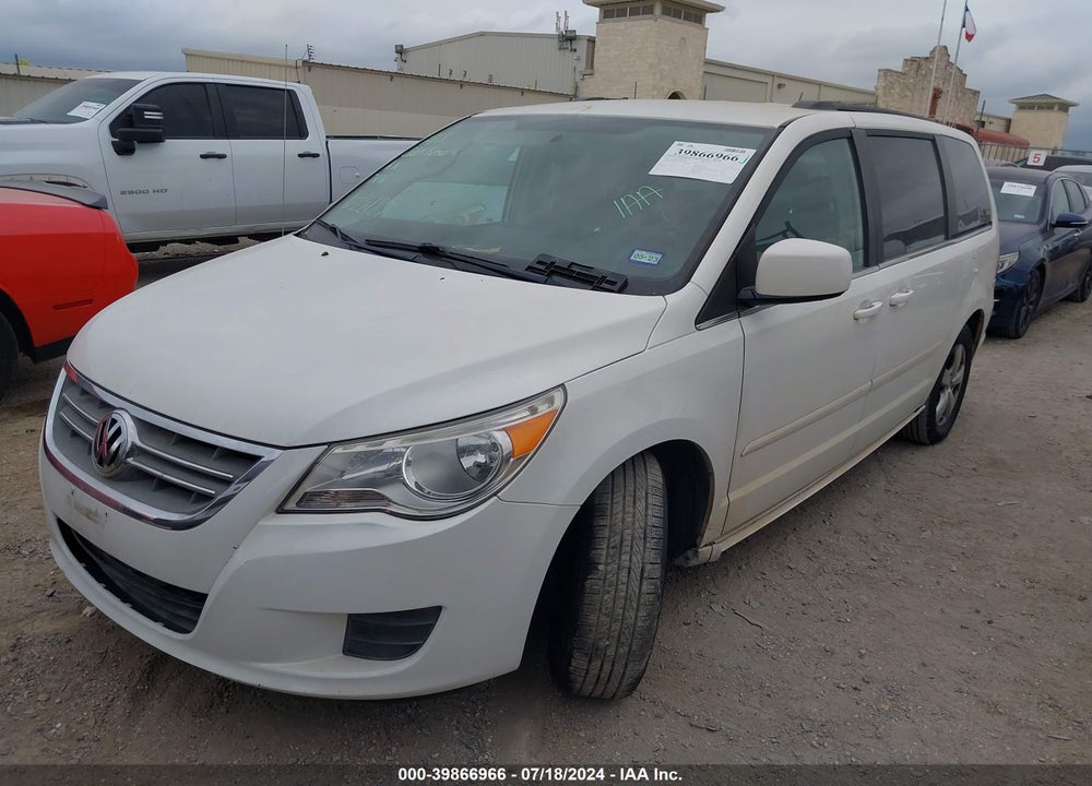2011 VOLKSWAGEN ROUTAN SE VIN: 2V4RW3DG9BR622187