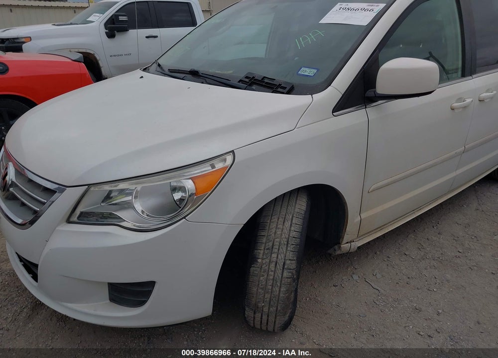 2011 VOLKSWAGEN ROUTAN SE VIN: 2V4RW3DG9BR622187