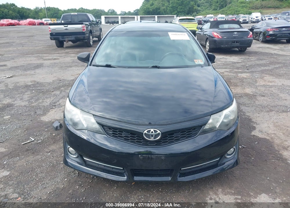 2014 TOYOTA CAMRY SE VIN: 4T1BF1FK4EU320181