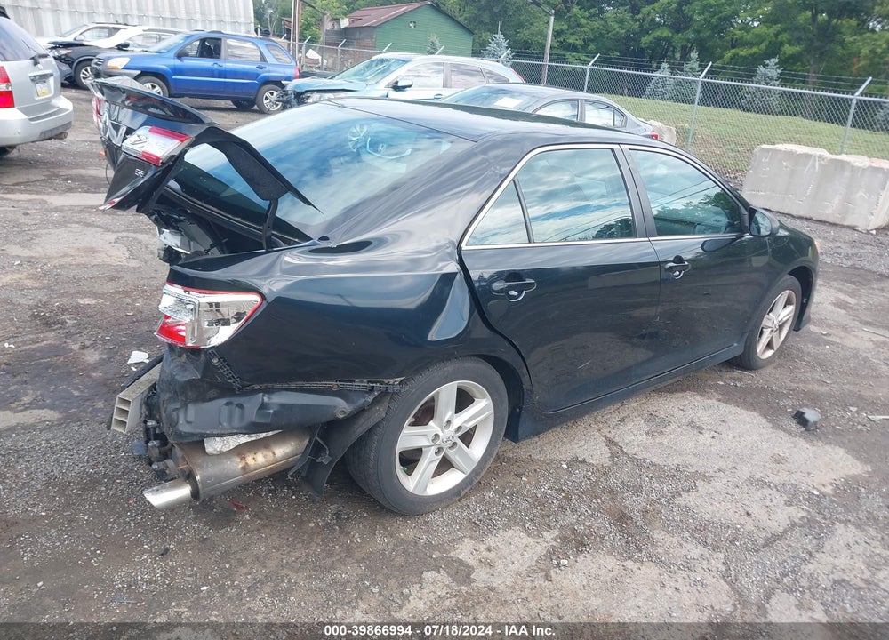 2014 TOYOTA CAMRY SE VIN: 4T1BF1FK4EU320181