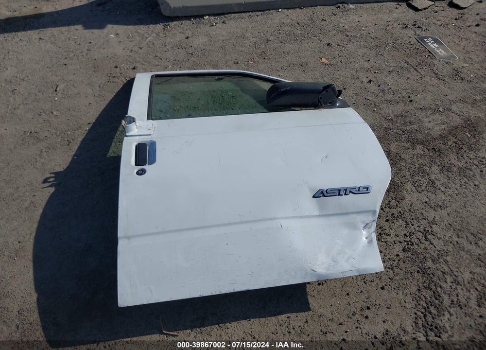 1999 CHEVROLET ASTRO VIN: 1GCDM19W4XB106212