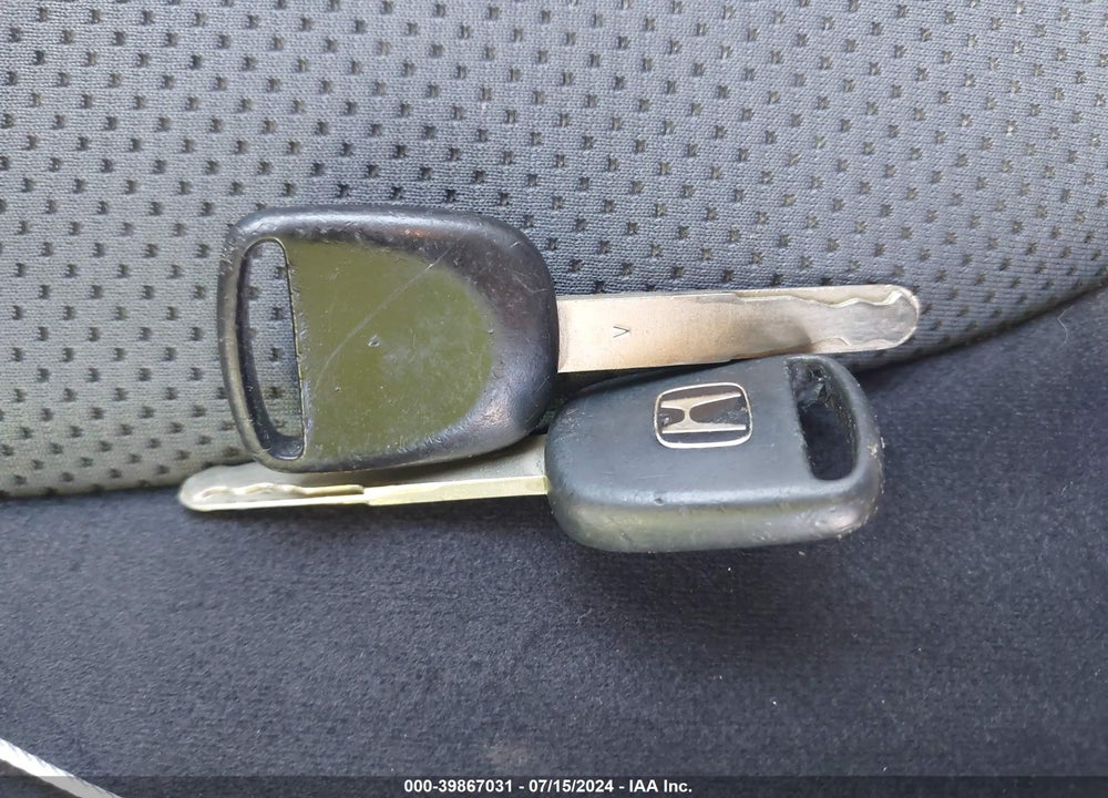 2008 HONDA FIT VIN: JHMGD38438S020267