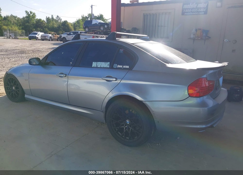 2010 BMW 328I VIN: WBAPH7G50ANM51108