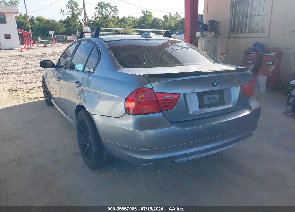 2010 BMW 328I VIN: WBAPH7G50ANM51108