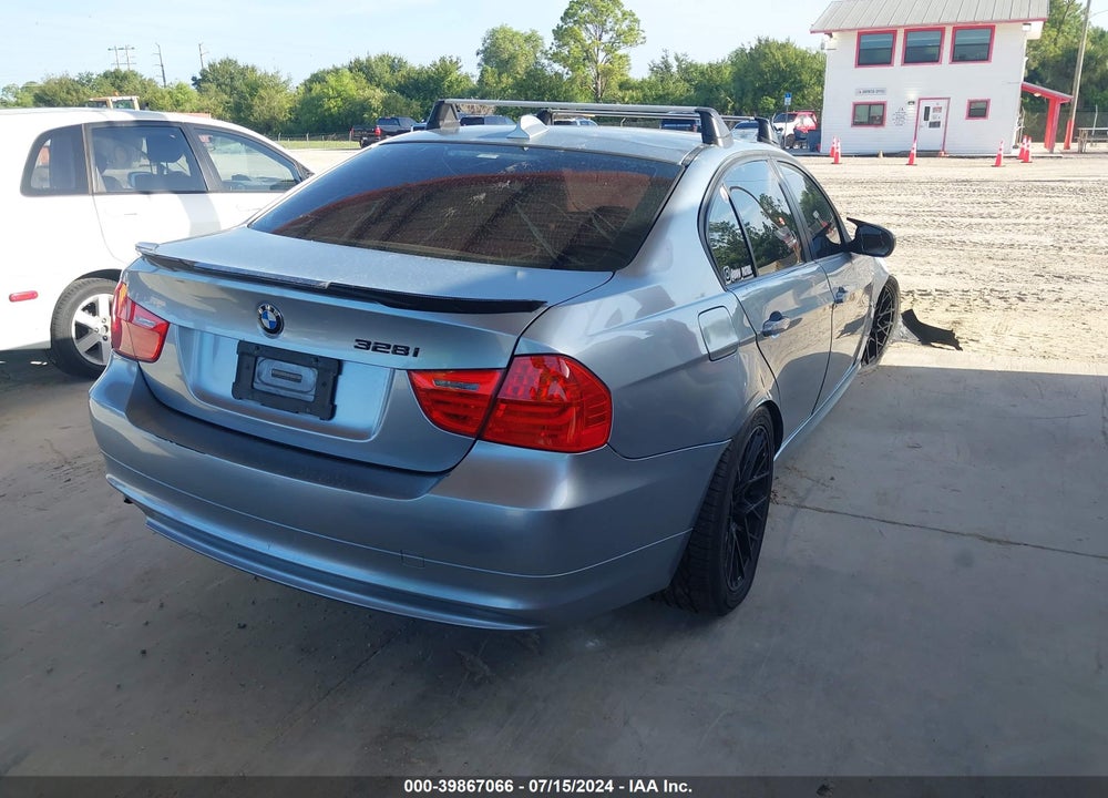 2010 BMW 328I VIN: WBAPH7G50ANM51108