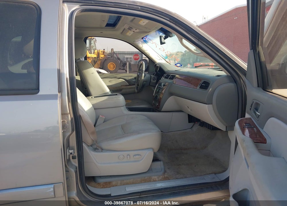 2007 CHEVROLET TAHOE LTZ VIN: 1GNFC13J67R118059