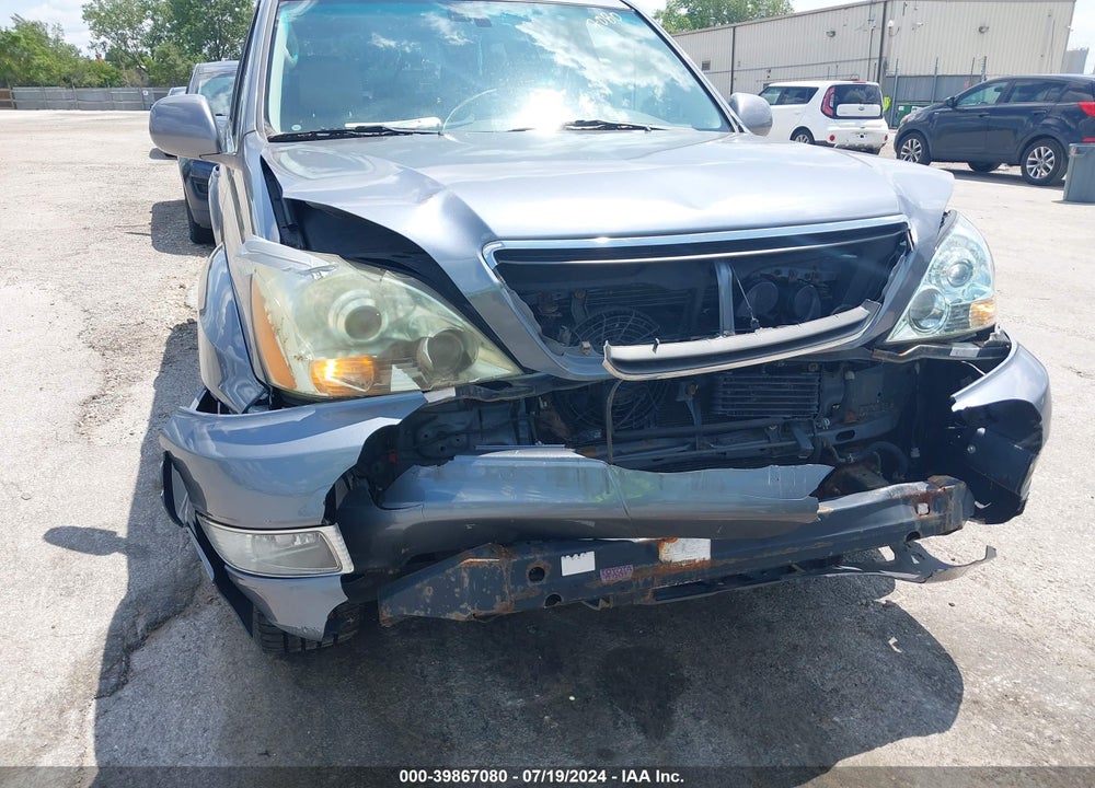 2003 LEXUS GX 470 VIN: JTJBT20X130006593