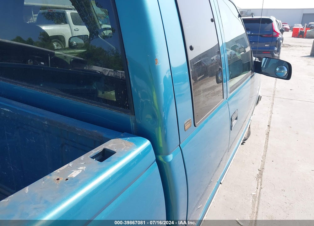 1997 CHEVROLET C1500 FLEETSIDE VIN: 2GCEC19R6V1223188