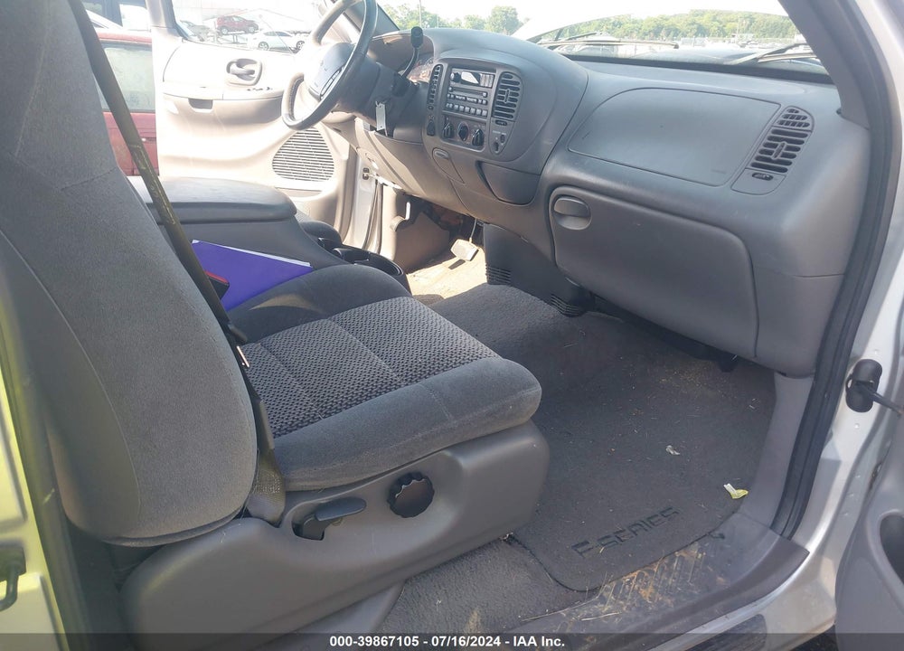 2001 FORD F-150 LARIAT/XL/XLT VIN: 2FTRX18L01CA32223