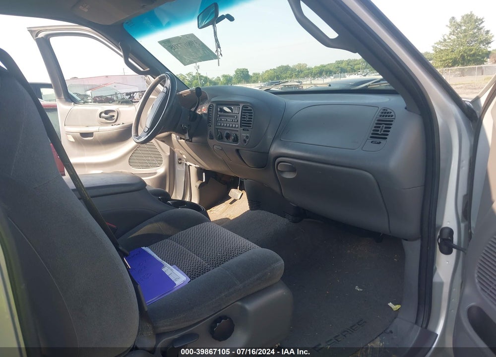 2001 FORD F-150 LARIAT/XL/XLT VIN: 2FTRX18L01CA32223