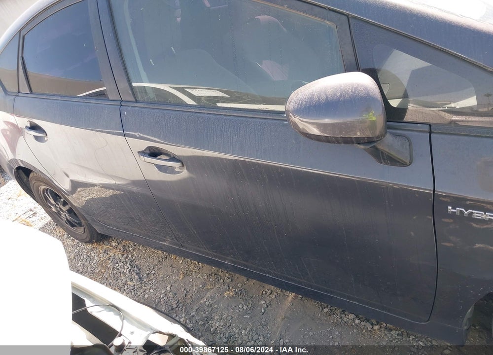 2015 TOYOTA PRIUS TWO VIN: JTDKN3DU1F0452458