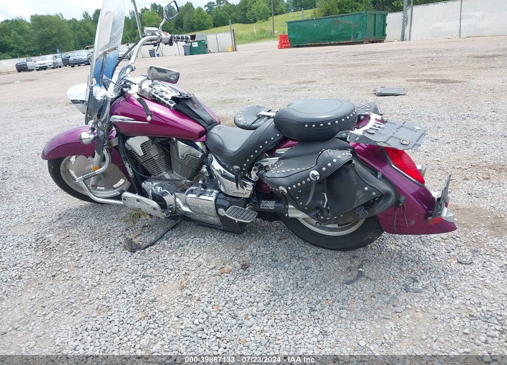 2005 HONDA VTX1300 R VIN: 1HFSC523X5A205076