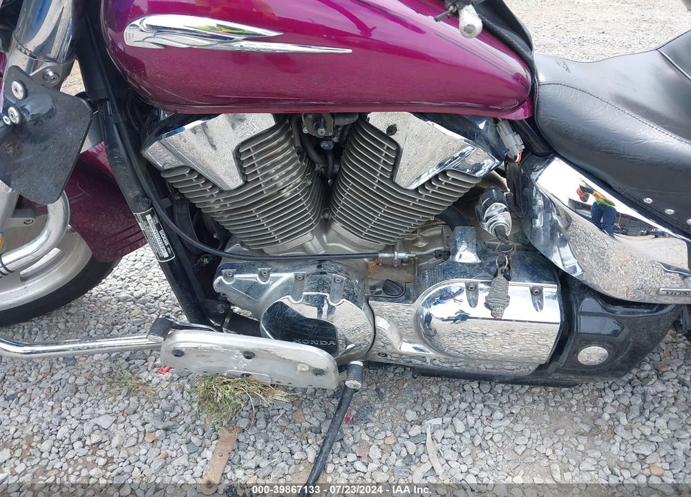 2005 HONDA VTX1300 R VIN: 1HFSC523X5A205076