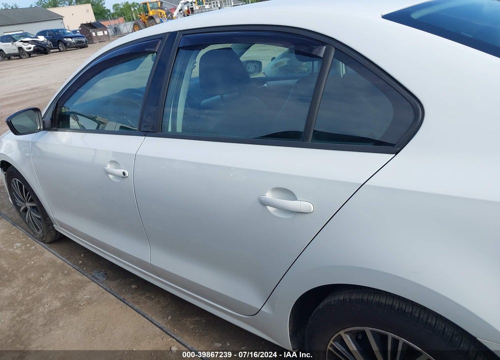 2018 VOLKSWAGEN JETTA 1.4T SE/1.4T WOLFSBURG EDITION VIN: 3VWDB7AJ5JM245383