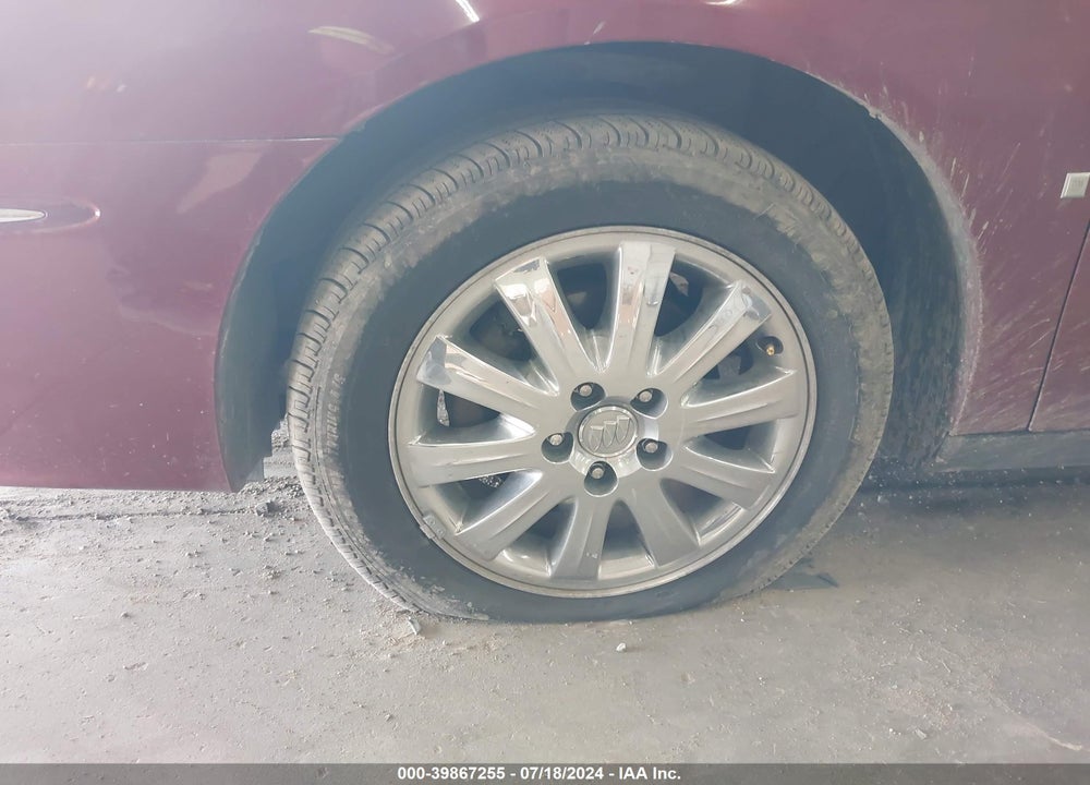 2008 BUICK LACROSSE CX VIN: 2G4WC582981372369