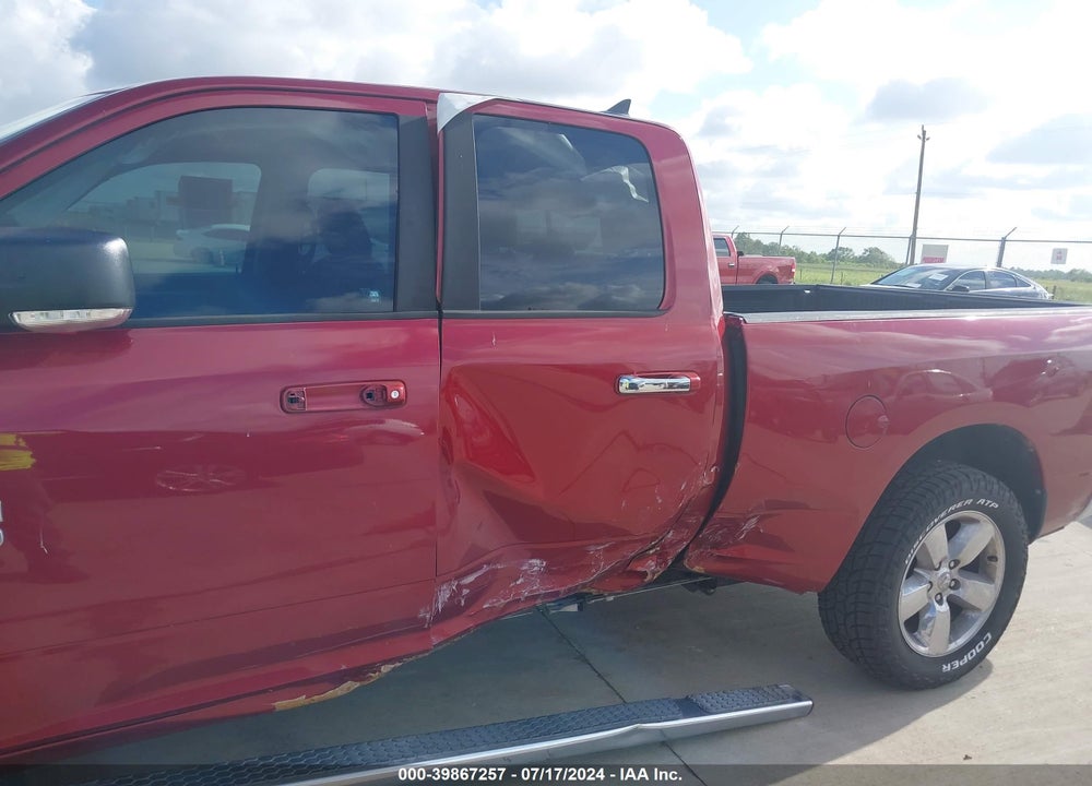 2015 RAM 1500 LONE STAR VIN: 1C6RR6GT4FS581880
