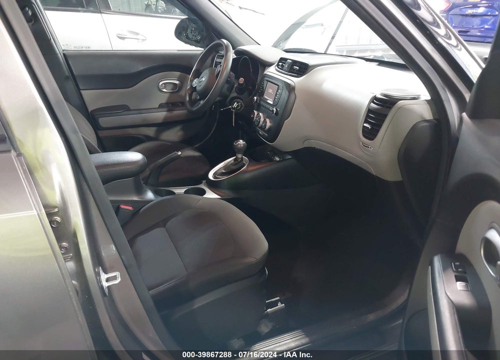 2018 KIA SOUL VIN: KNDJN2A25J7610311