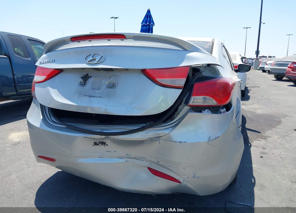 2013 HYUNDAI ELANTRA GLS VIN: KMHDH4AE1DU763683