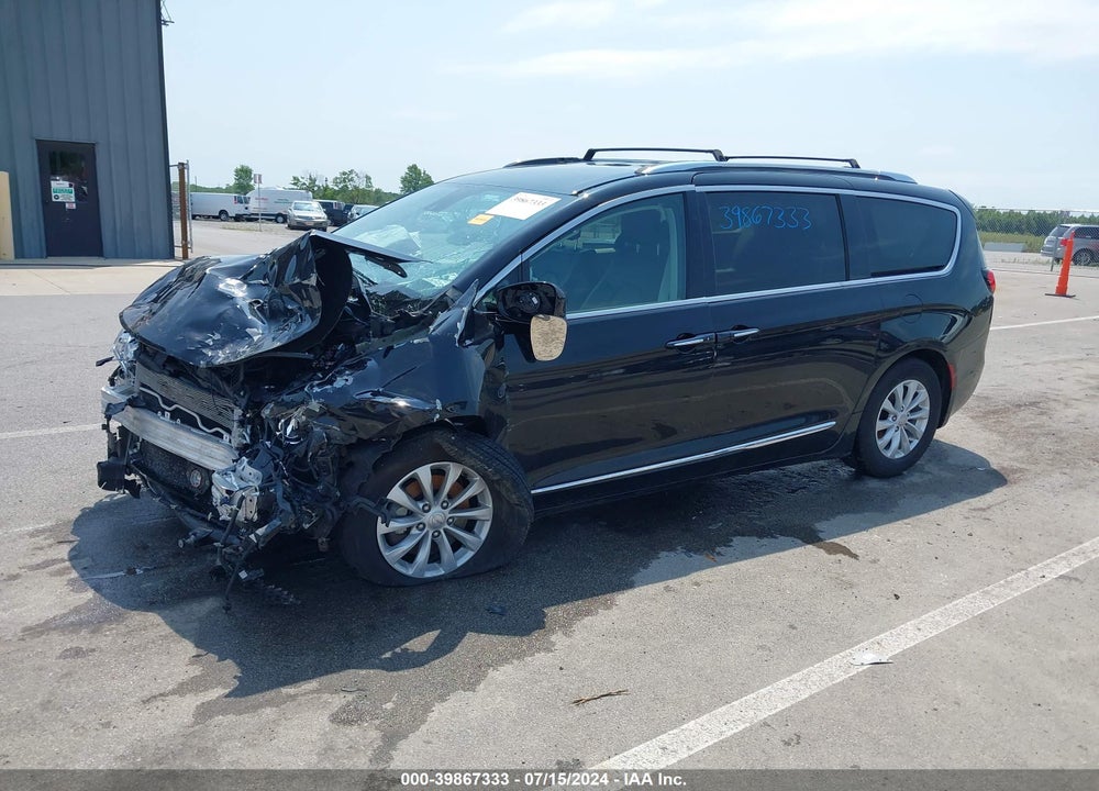 2019 CHRYSLER PACIFICA TOURING L VIN: 2C4RC1BG9KR655197