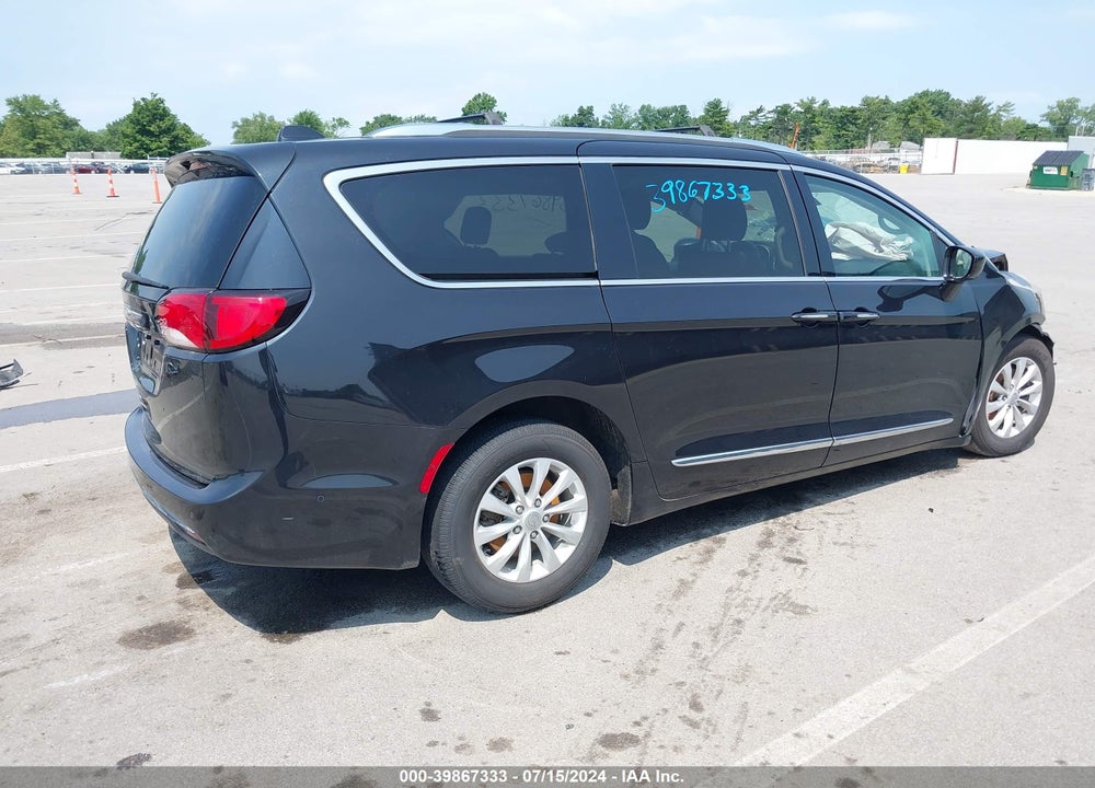 2019 CHRYSLER PACIFICA TOURING L VIN: 2C4RC1BG9KR655197