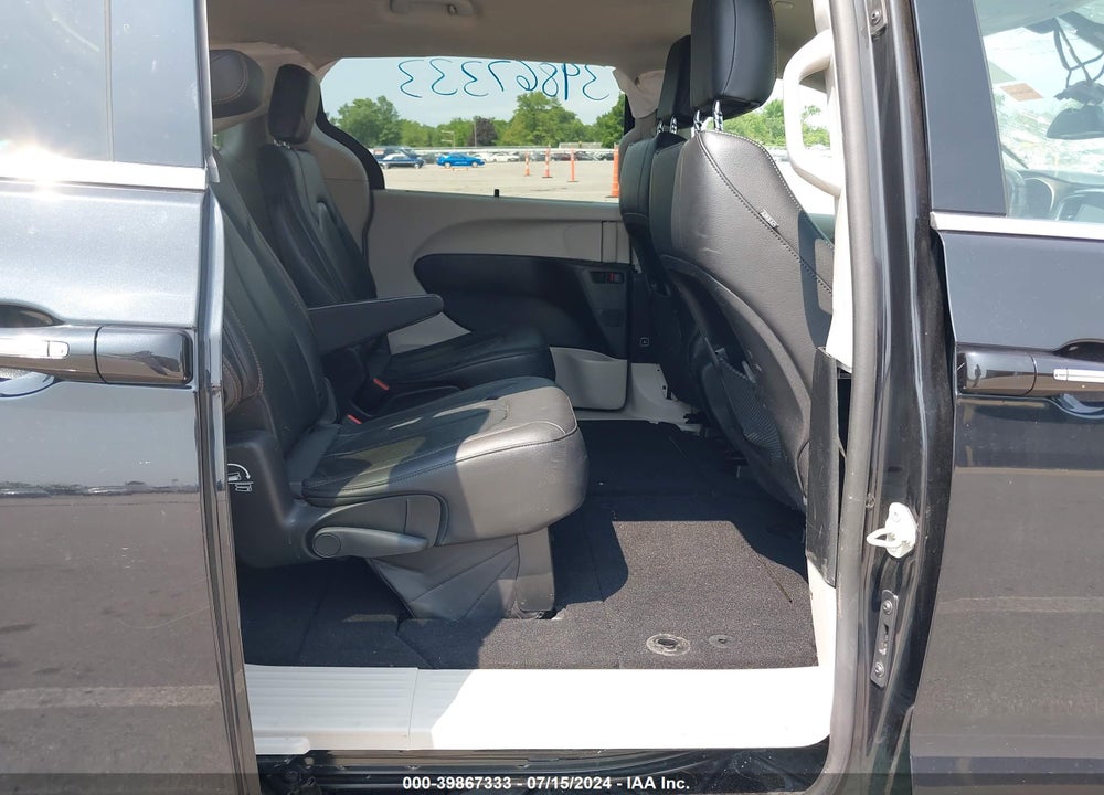 2019 CHRYSLER PACIFICA TOURING L VIN: 2C4RC1BG9KR655197