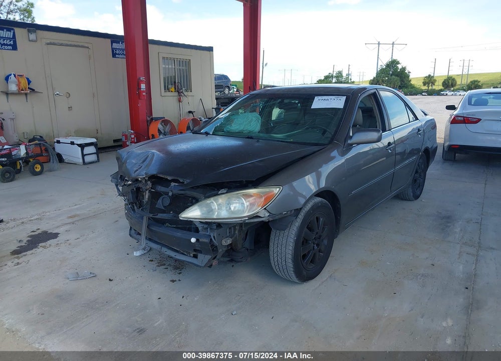 2002 TOYOTA CAMRY XLE V6 VIN: 4T1BF30K22U526504