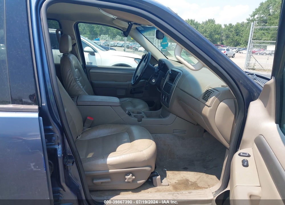 2004 FORD EXPLORER NBX/XLT VIN: 1FMZU73W74UC32707