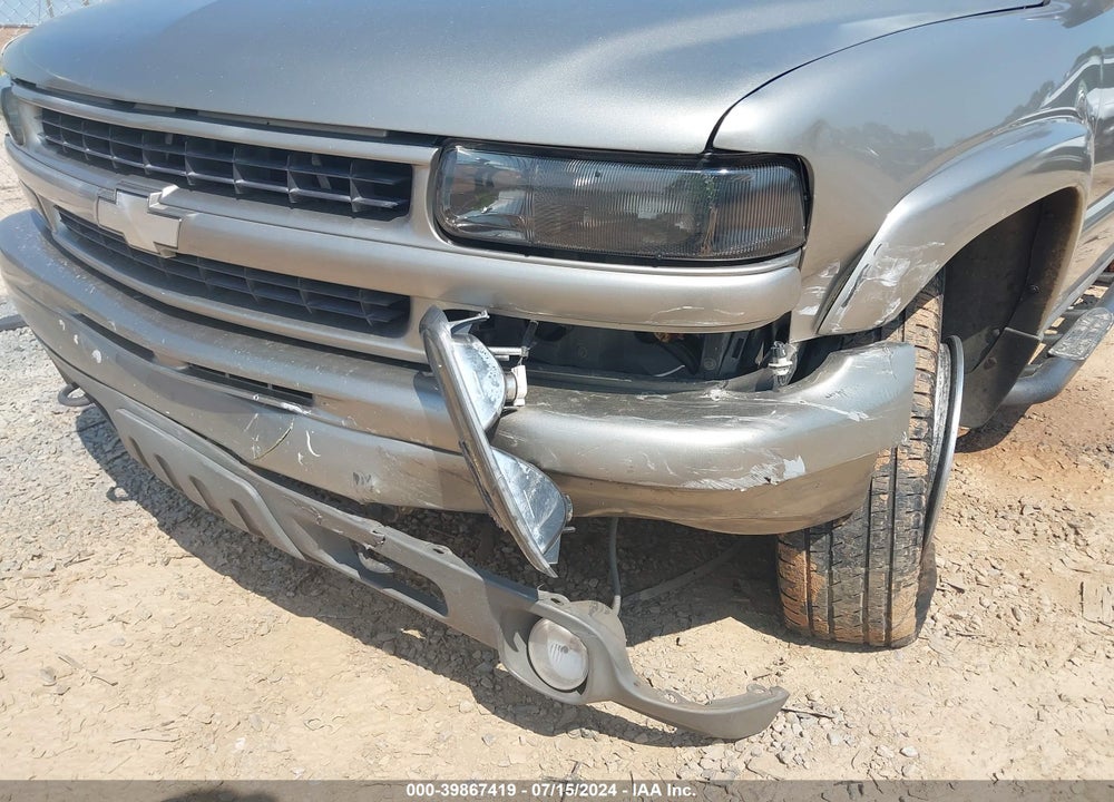 2002 CHEVROLET SUBURBAN 1500 Z71 VIN: 3GNFK16Z02G266673
