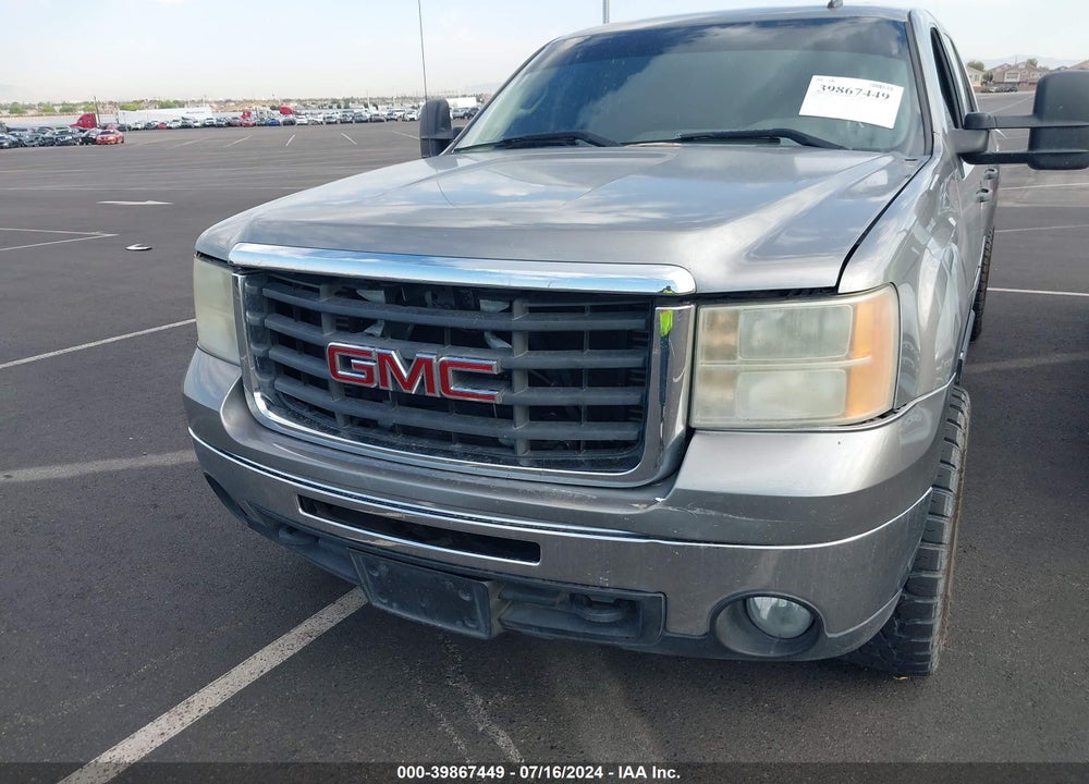 2008 GMC SIERRA 2500HD SLE1 VIN: 1GTHK23618F151236