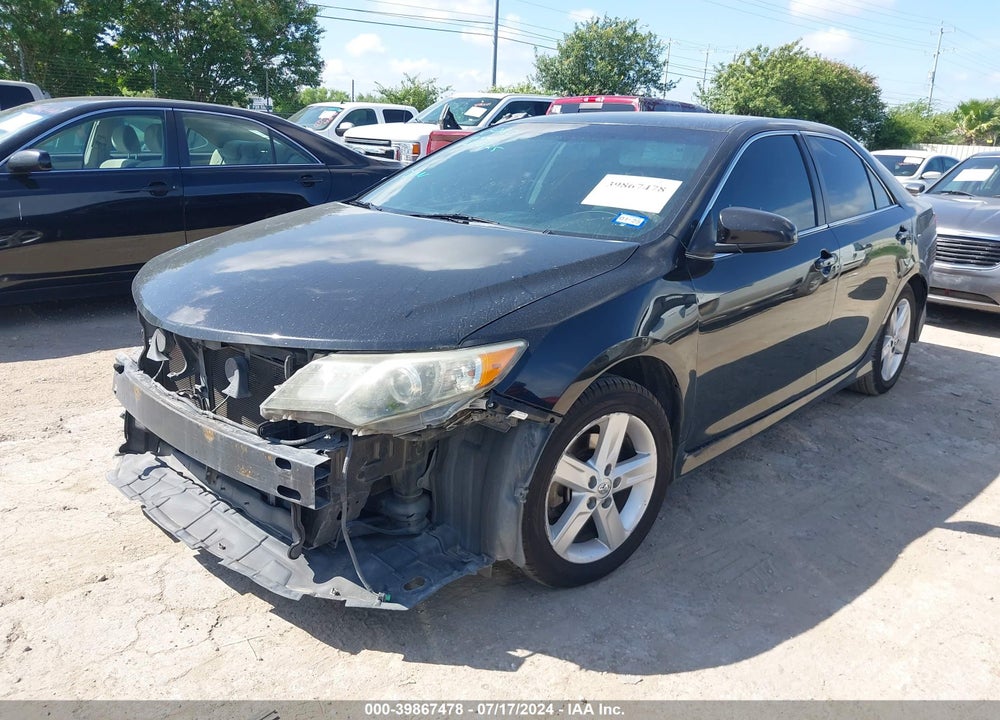 2013 TOYOTA CAMRY SE VIN: 4T1BF1FK5DU673169