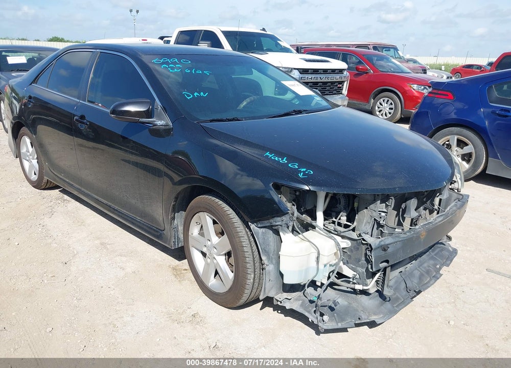 2013 TOYOTA CAMRY SE VIN: 4T1BF1FK5DU673169
