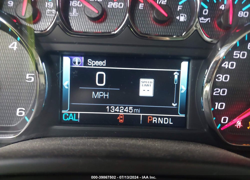 2018 CHEVROLET SUBURBAN LT VIN: 1GNSKHKC6JR295439
