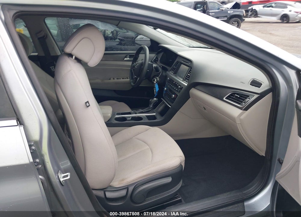 2016 HYUNDAI SONATA SPORT VIN: 5NPE34AF5GH271768