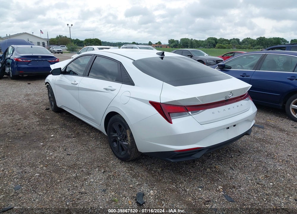 2021 HYUNDAI ELANTRA SEL VIN: 5NPLS4AG7MH032205