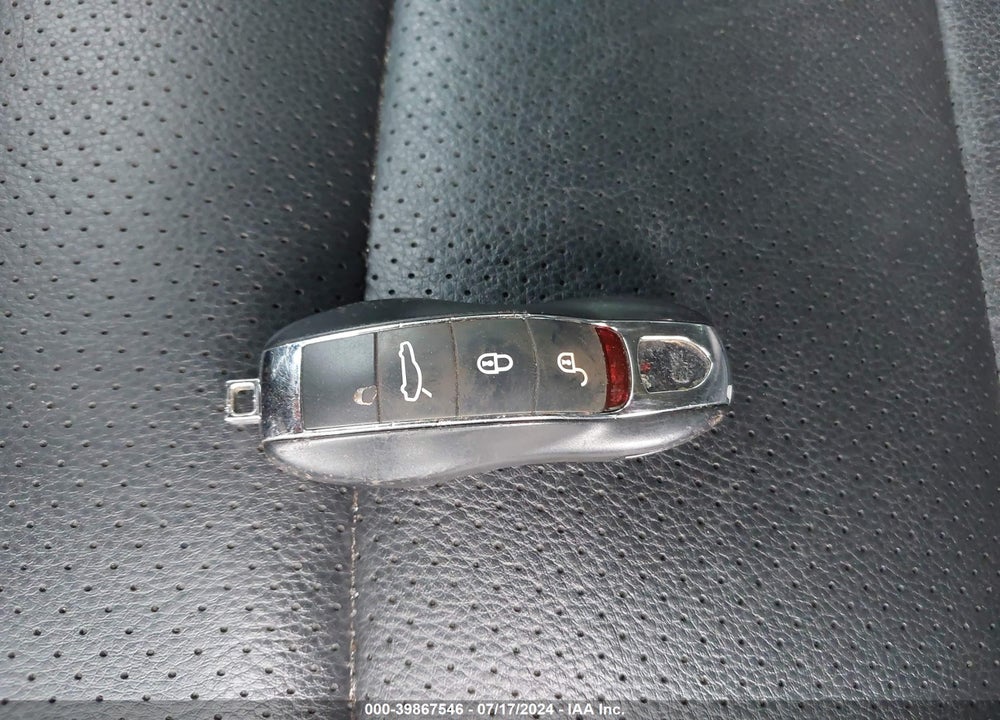 2015 PORSCHE PANAMERA 4 VIN: WP0AA2A71FL002372
