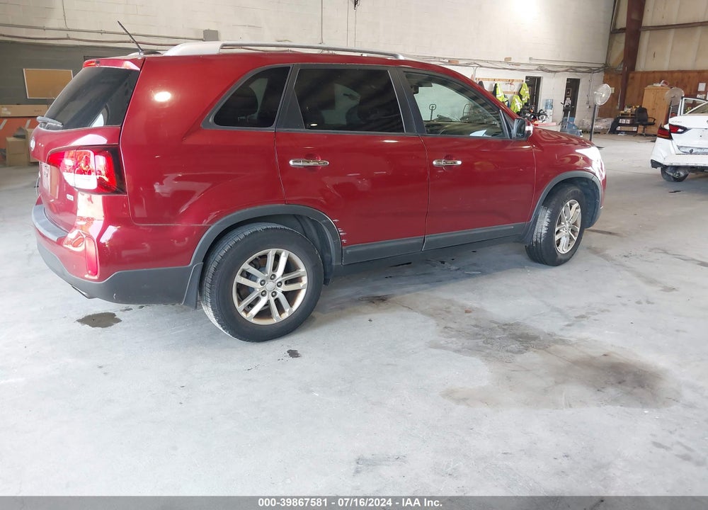 2014 KIA SORENTO LX V6 VIN: 5XYKT4A77EG502542