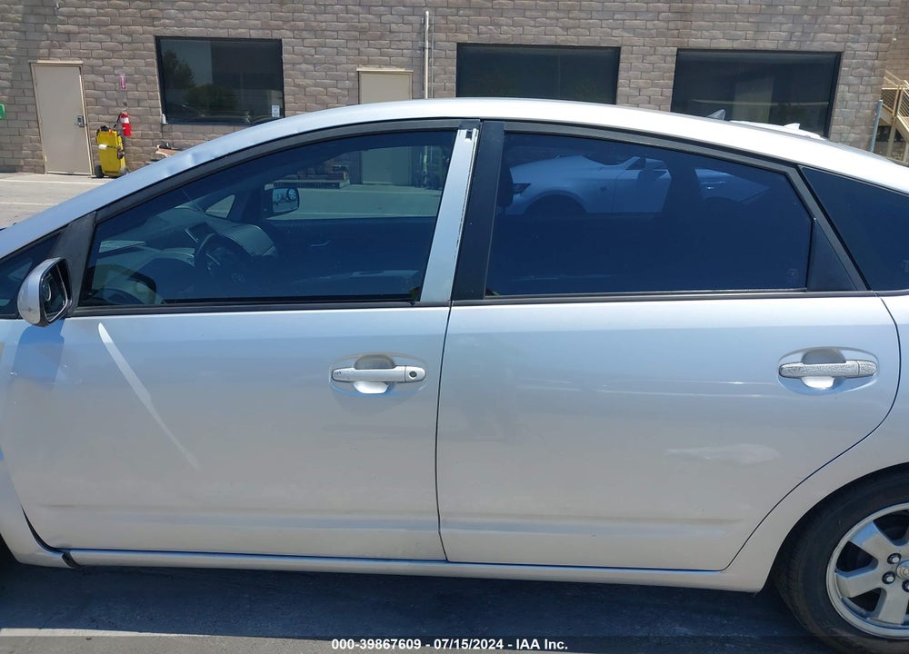 2006 TOYOTA PRIUS VIN: JTDKB20U767070340