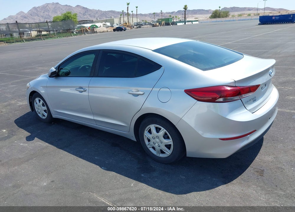2018 HYUNDAI ELANTRA SE VIN: KMHD74LF5JU609420