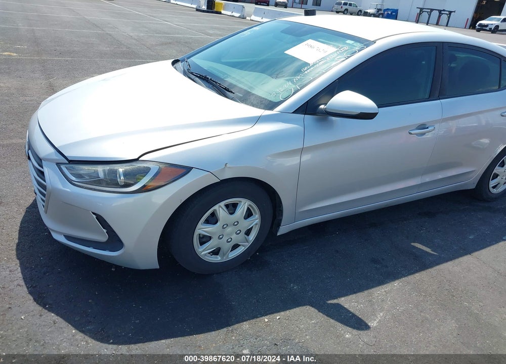 2018 HYUNDAI ELANTRA SE VIN: KMHD74LF5JU609420