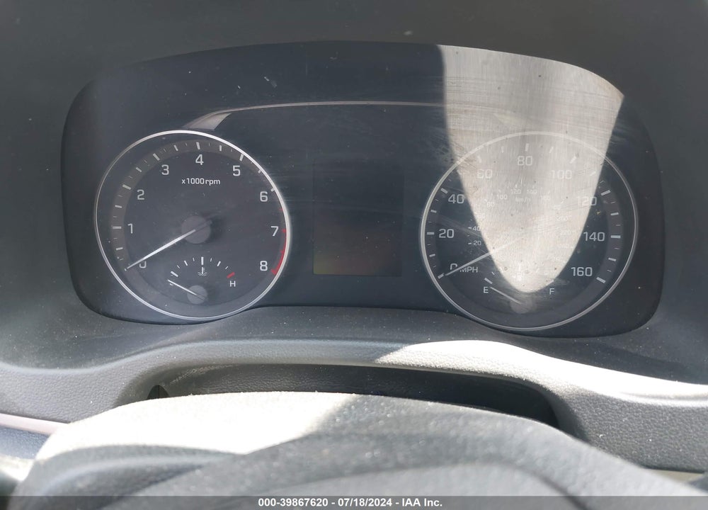 2018 HYUNDAI ELANTRA SE VIN: KMHD74LF5JU609420