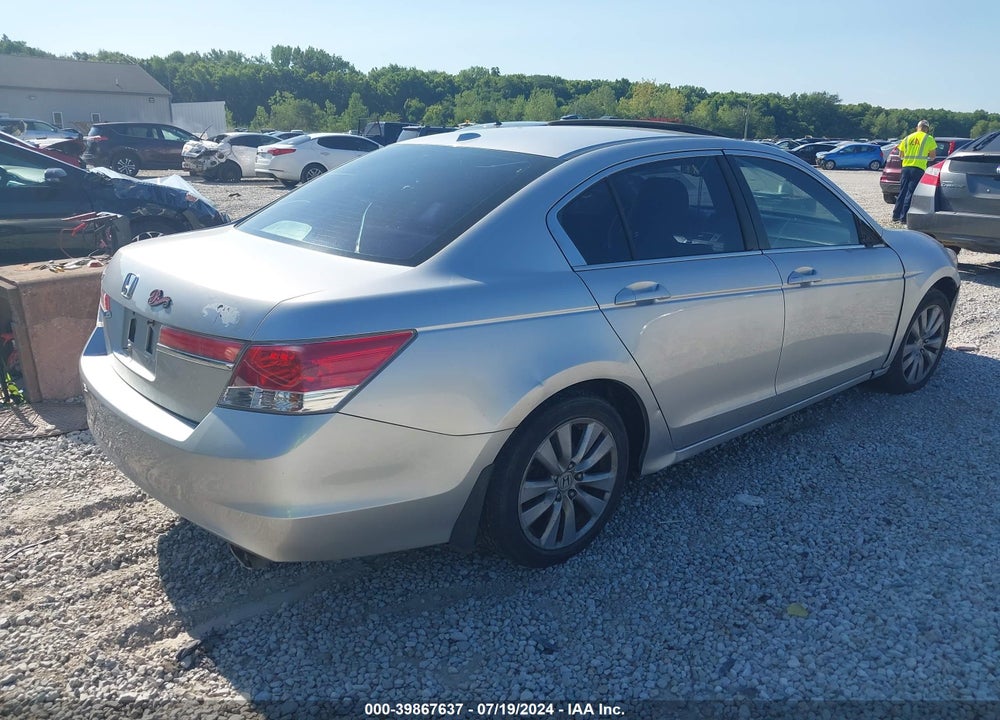 2011 HONDA ACCORD 2.4 EX-L VIN: 1HGCP2F88BA081281