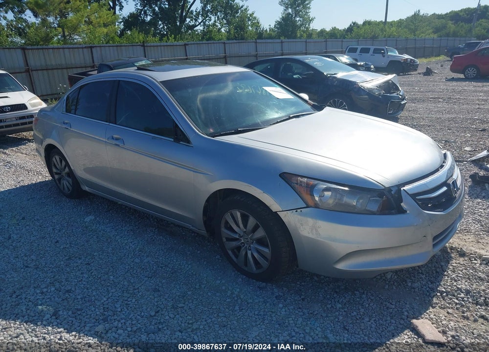 2011 HONDA ACCORD 2.4 EX-L VIN: 1HGCP2F88BA081281