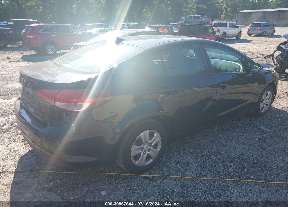 2017 KIA FORTE LX VIN: 3KPFL4A75HE083111